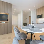 Prestige Modern Tower * 格丁尼亚