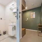 Prestige Modern Tower 公寓 *