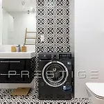 Prestige Modern Tower 公寓